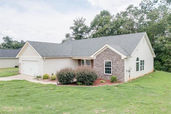 81 Whitehill Lane, Commerce, GA 30529
