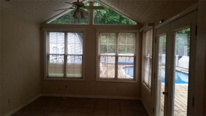 219 Brolley Woods Drive, Woodstock, GA 30189