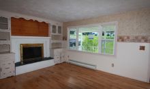 3 David Dr Hinsdale, MA 01235