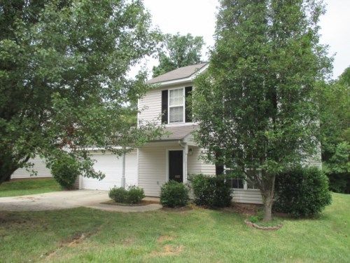 1037 Jordans Pond Ln, Charlotte, NC 28214