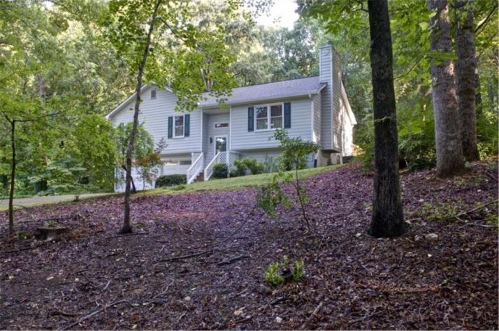 391 Walnut Drive, Woodstock, GA 30189