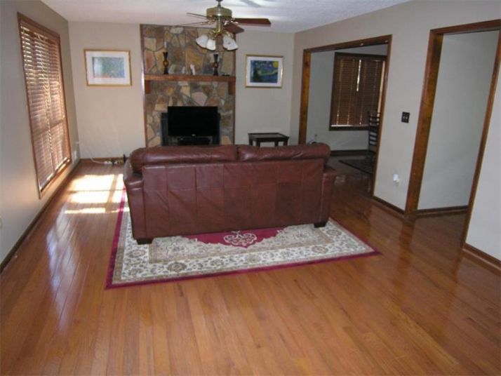 643 Sunshine Trace Nw, Acworth, GA 30102