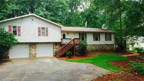 3731 Mill Lake Drive, Douglasville, GA 30135