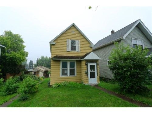 912 E 9th St, Duluth, MN 55805