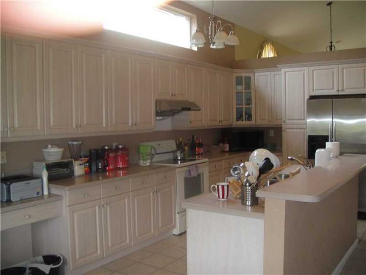 16779 SW 16 ST, Hollywood, FL 33027