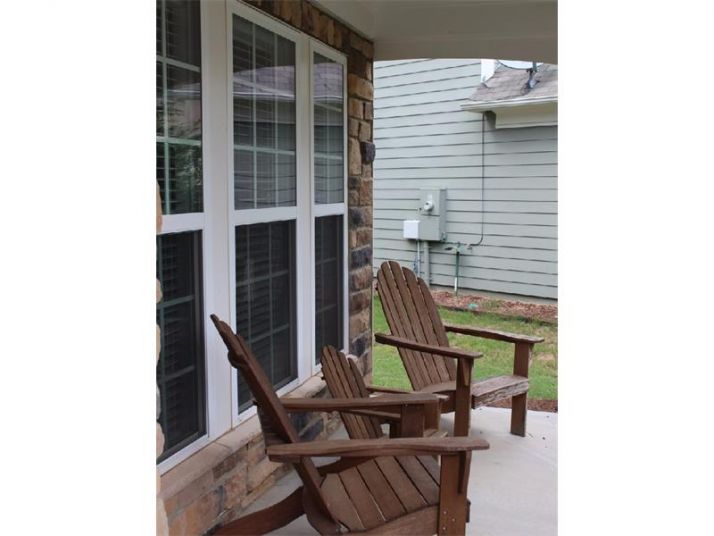 404 Oakley Circle, Canton, GA 30115