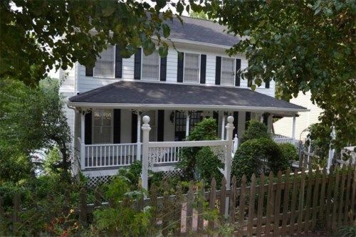 8364 Lake Drive, Snellville, GA 30039