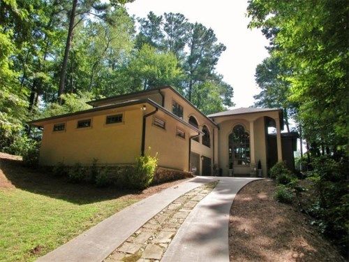 142 Bayway Circle, Duluth, GA 30096