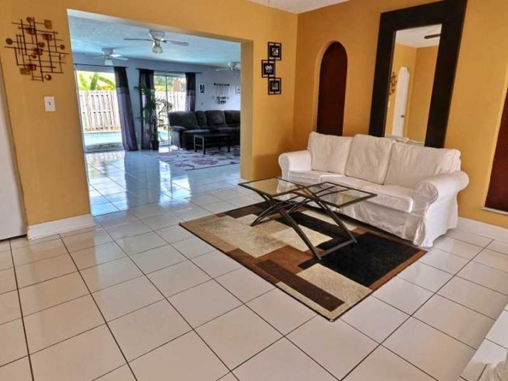 150 NW 78TH AV, Hollywood, FL 33024