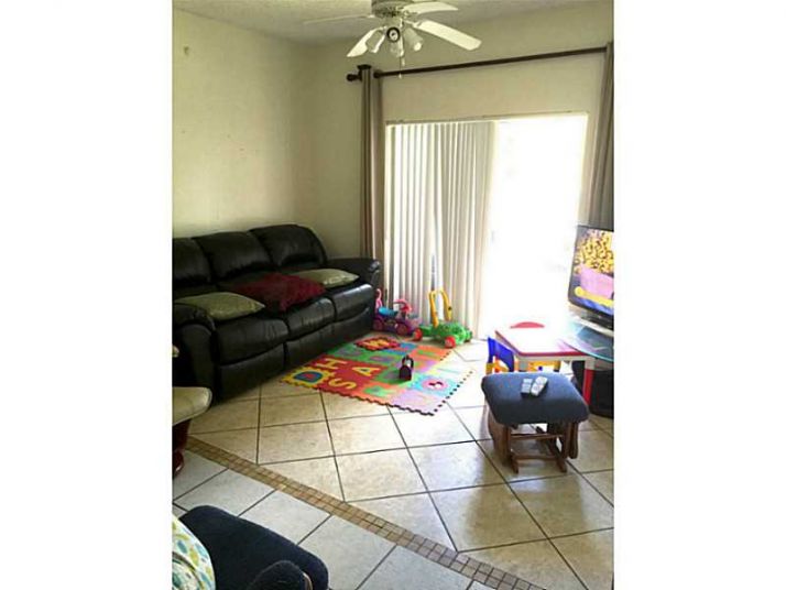 2361 NW 96 TE # 18A, Hollywood, FL 33024