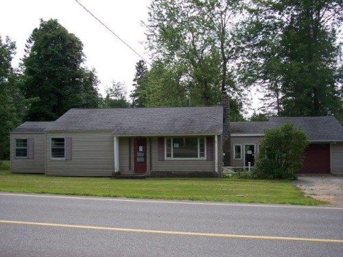 558 Blackstream Rd, Bangor, ME 04401