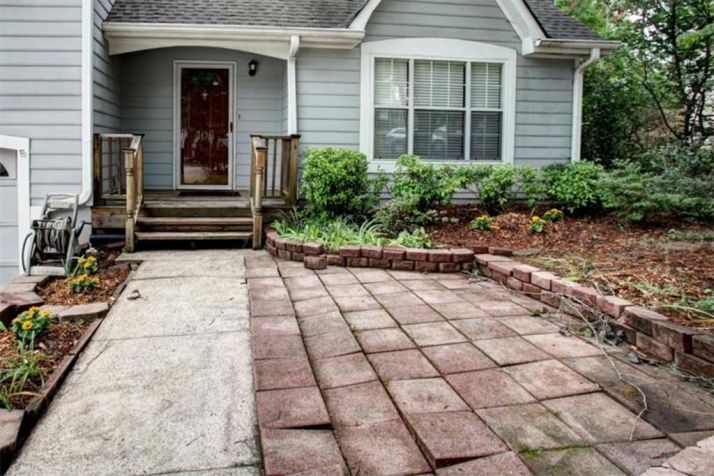 306 Rose Creek Way, Woodstock, GA 30189