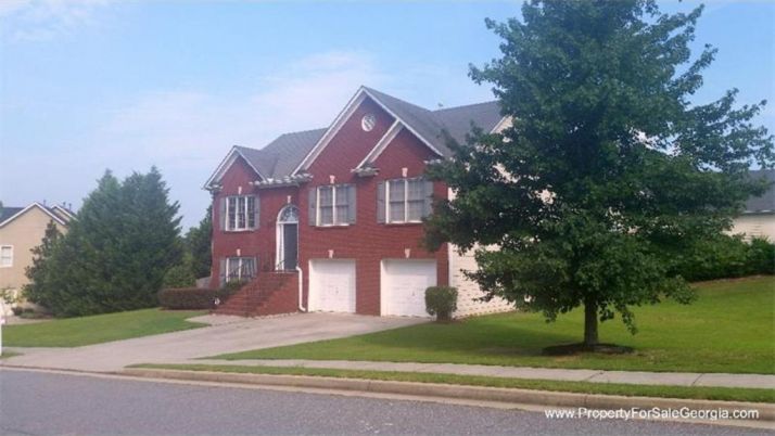 2700 Chandler Grove Drive, Buford, GA 30519