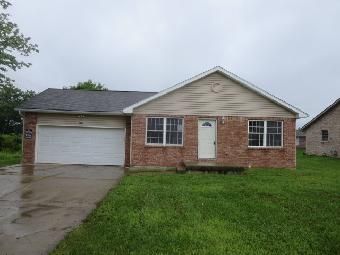 1256 Sassafras Court, Martinsville, IN 46151