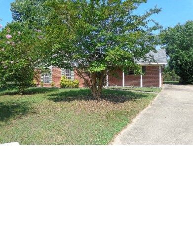 909 Lakeview Ct, Montgomery, AL 36117