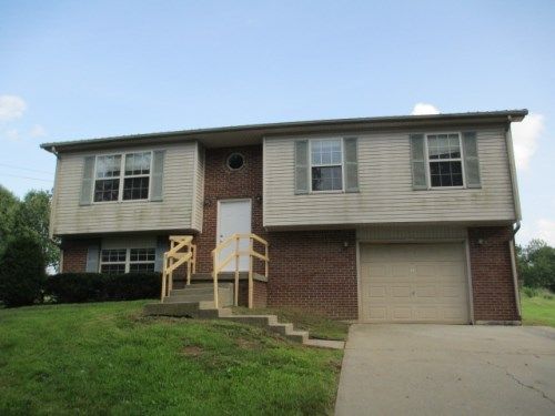 676 Cherry Trace Dr, Richmond, KY 40475