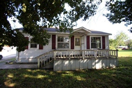 822 S Mountain St, Smithville, TN 37166