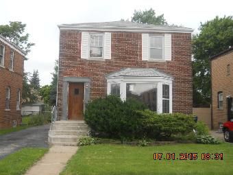8708 S Mozart Ave, Evergreen Park, IL 60805