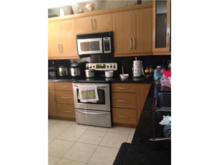 1451 SW 124 CT # A14, Miami, FL 33184
