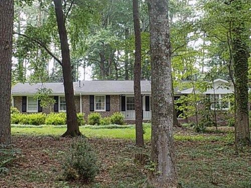 130 Nottingham Circle, Lawrenceville, GA 30046