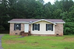 603 Bell St, Roanoke, AL 36274