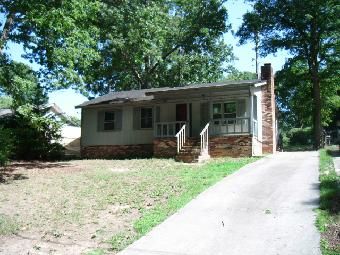 222 East Poplar St, Stanley, NC 28164