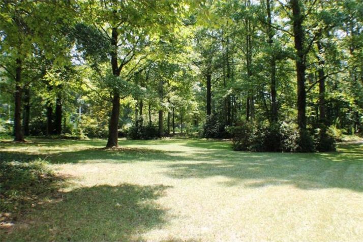 4280 S Apple Valley Road, Commerce, GA 30529