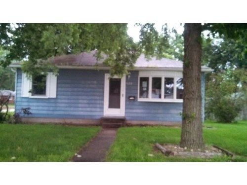 628 9th Ave, Camanche, IA 52730