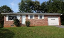 539 4th St Newport, TN 37821