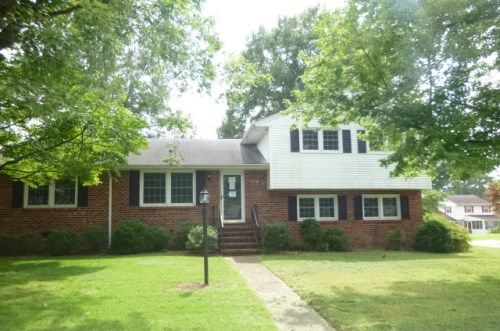 214 Winston Ave, Colonial Heights, VA 23834