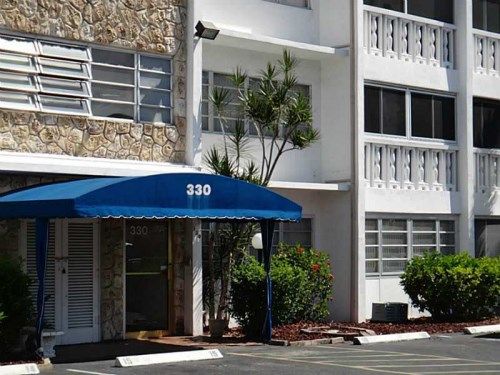 330 SE 2 ST # 101F, Hallandale, FL 33009