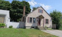 30 Knollwood Ave Cranston, RI 02910