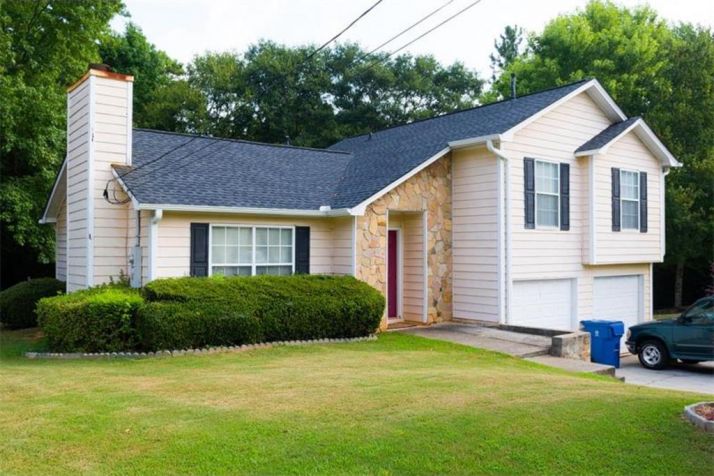 407 Leslie Court, Mcdonough, GA 30253