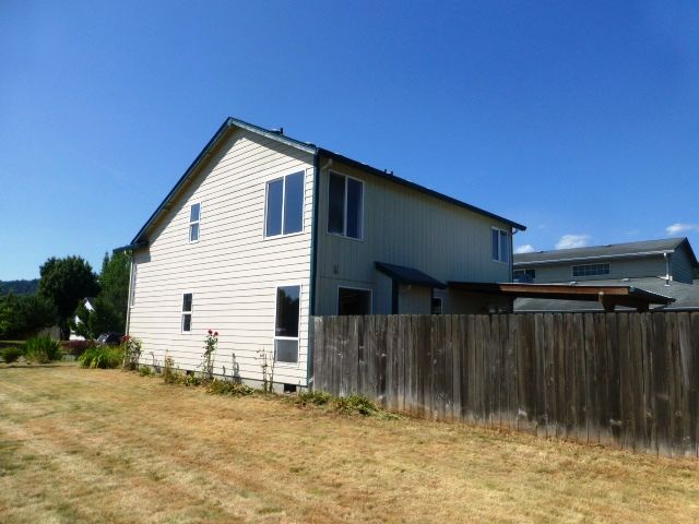 24 W Pine Ln, Longview, WA 98632