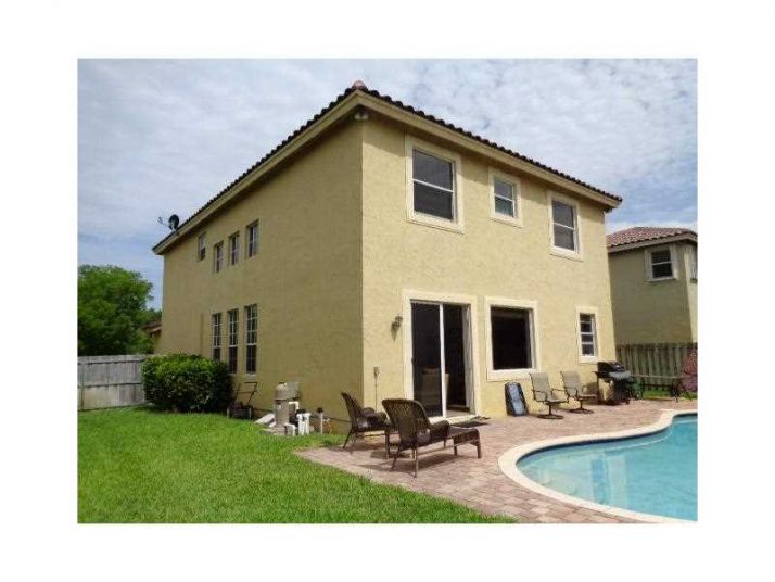 5181 SW 139 TE, Hollywood, FL 33027