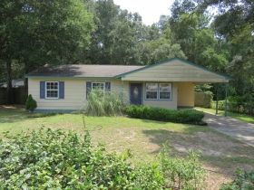5694 Avondale Road, Pensacola, FL 32526