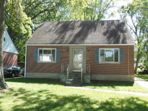 6920 Pin Oak Dr, Cincinnati, OH 45239