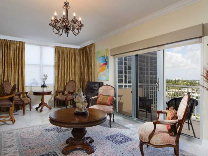 1985 S OCEAN DR # 7E, Hallandale, FL 33009
