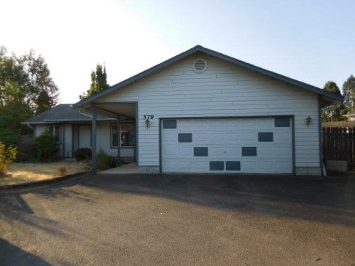 579 S 34th Street, Springfield, OR 97478