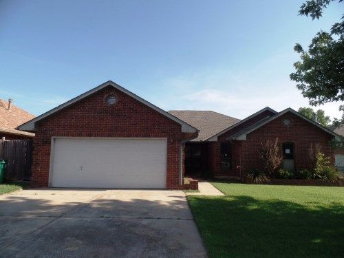 1523 E Twin Brook Terrace, Mustang, OK 73064