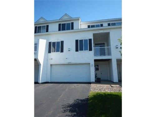 3644 Abercrombie Ln, Stillwater, MN 55082