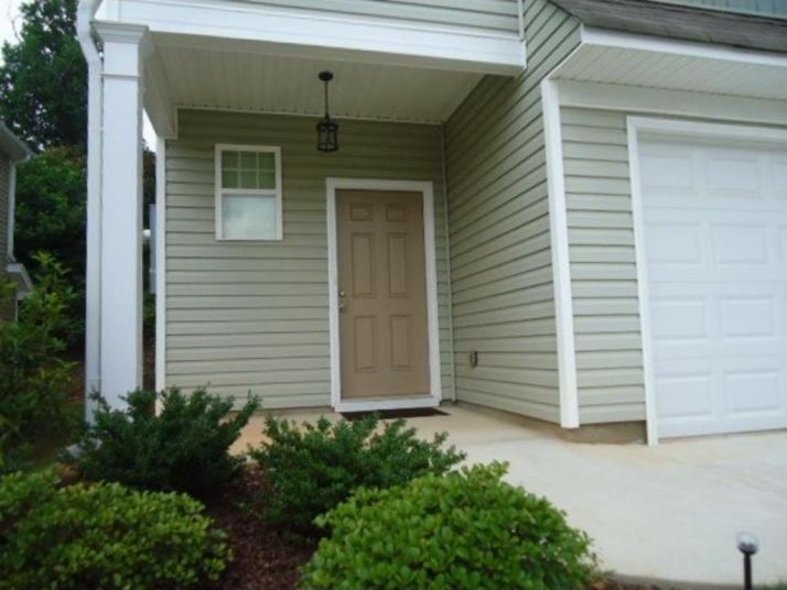 503 Lobdale Falls Drive, Lawrenceville, GA 30045