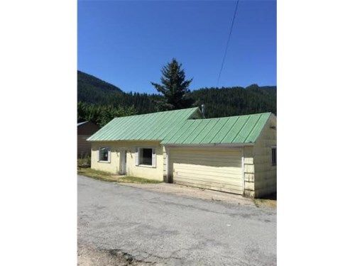 107 Orchard Ave, Silverton, ID 83867