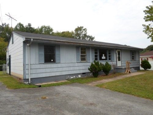 132 Lewis St, Rossville, GA 30741