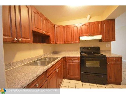 6322 NW 26TH ST, Fort Lauderdale, FL 33313