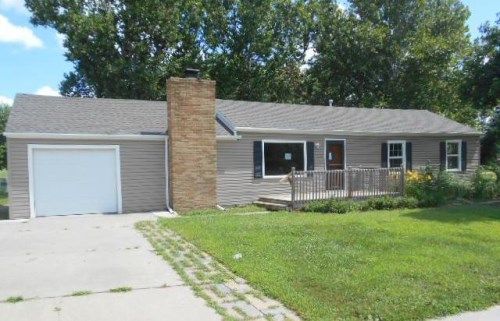 3240 SW Burlingame Rd, Topeka, KS 66611