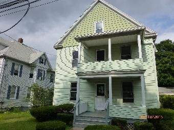 54 Greenwood St, New Britain, CT 06051