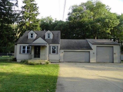 3329 Decamp Rd, Youngstown, OH 44511