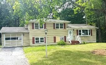 130 Pool Rd, North Haven, CT 06473