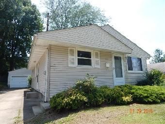 264 E Hopocan Ave, Barberton, OH 44203